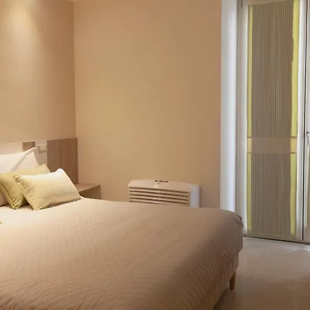 Guest house Opera 5 4*